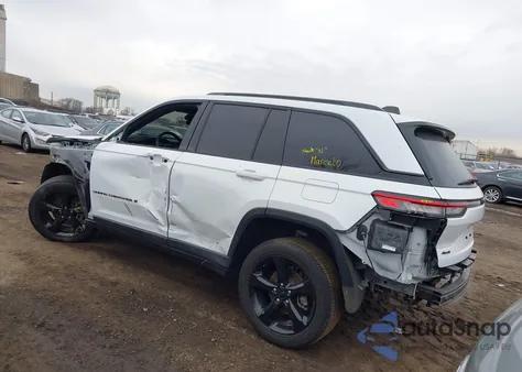 2022 Jeep Grand Cherokee Altitude 4X4 from USA, damaged, VIN 1C4RJHAG4N8606781